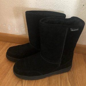 BearPaw Natural II, Black, Womens 11/12